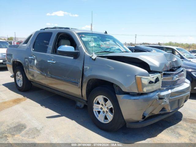  Salvage Chevrolet Avalanche 1500