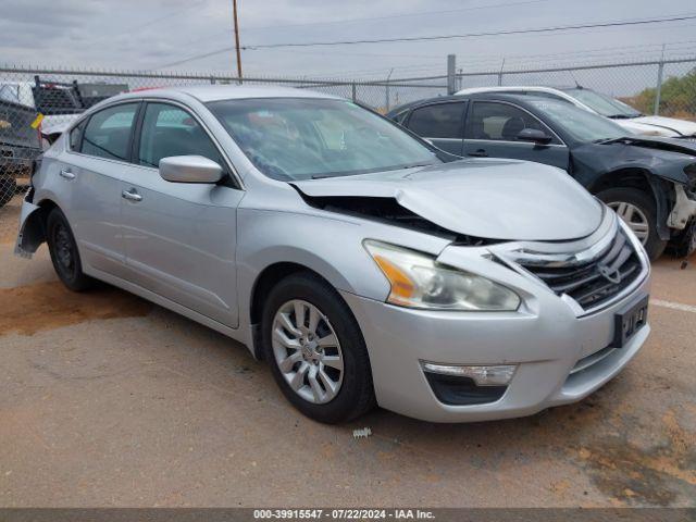  Salvage Nissan Altima