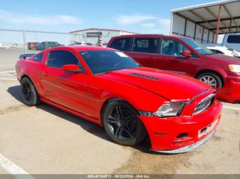  Salvage Ford Mustang