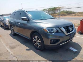  Salvage Nissan Pathfinder