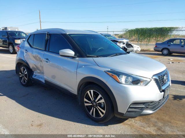  Salvage Nissan Kicks