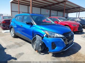  Salvage Nissan Kicks