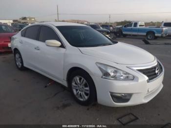  Salvage Nissan Altima