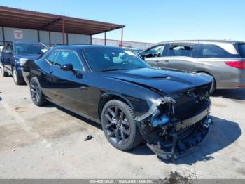  Salvage Dodge Challenger