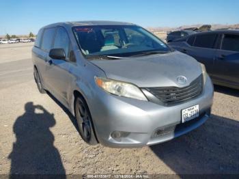  Salvage Toyota Sienna