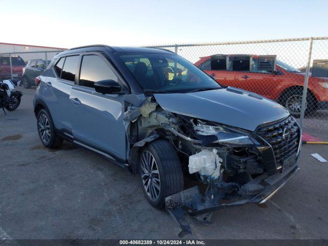  Salvage Nissan Kicks