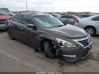  Salvage Nissan Altima