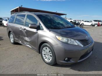  Salvage Toyota Sienna