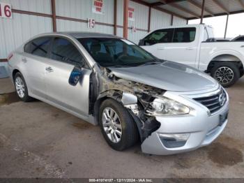  Salvage Nissan Altima