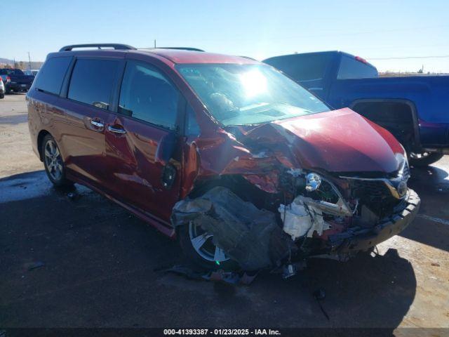  Salvage Toyota Sienna