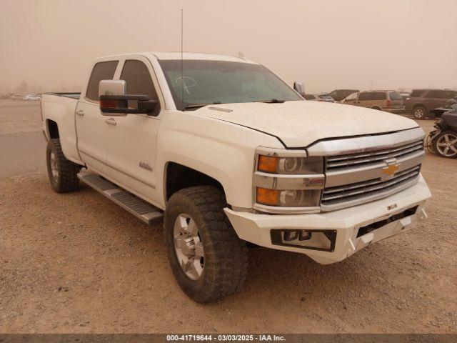  Salvage Chevrolet Silverado 2500