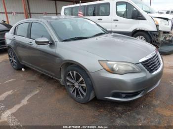  Salvage Chrysler 200