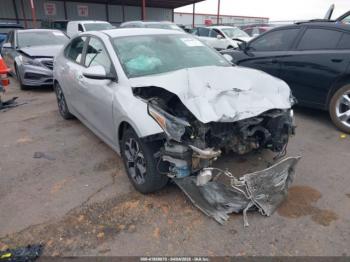  Salvage Kia Forte