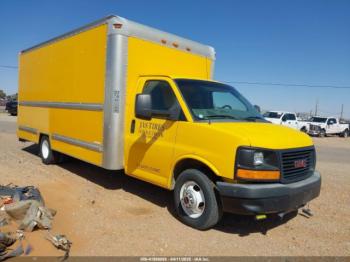  Salvage General Motors Savana Cutaway