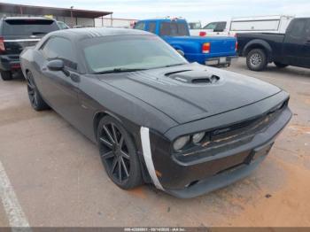  Salvage Dodge Challenger