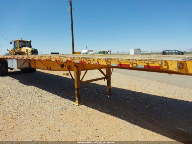  Salvage Great Dane Trailers