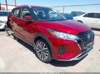  Salvage Nissan Kicks