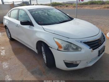  Salvage Nissan Altima