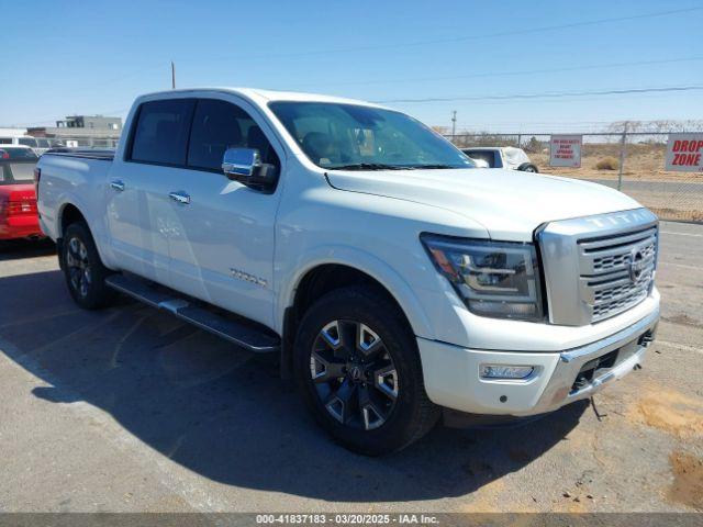  Salvage Nissan Titan