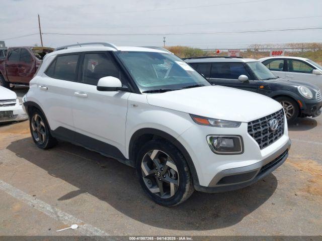  Salvage Hyundai VENUE