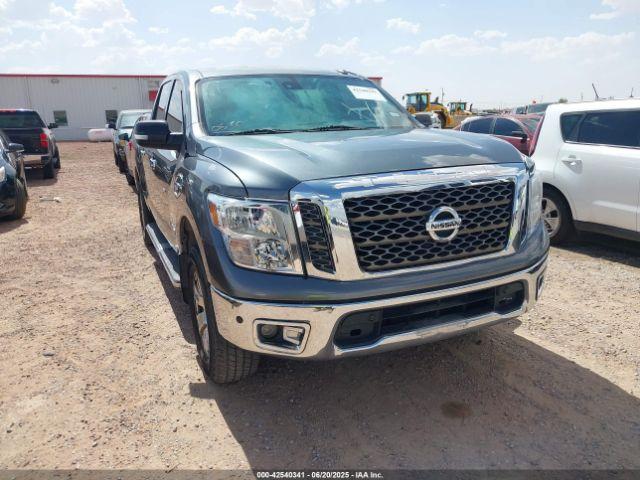  Salvage Nissan Titan