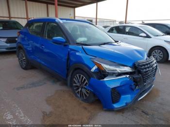  Salvage Nissan Kicks