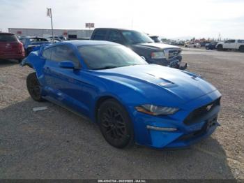  Salvage Ford Mustang