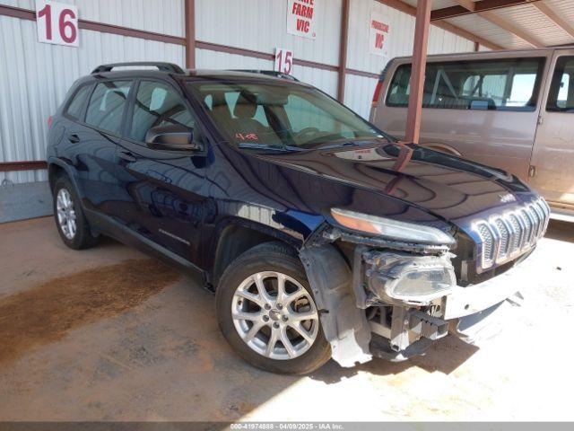  Salvage Jeep Cherokee