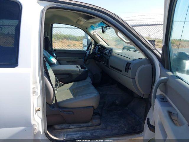 Salvage Chevrolet Silverado 3500