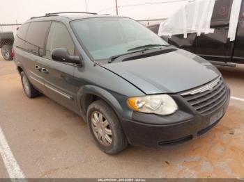  Salvage Chrysler Town & Country
