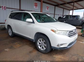  Salvage Toyota Highlander