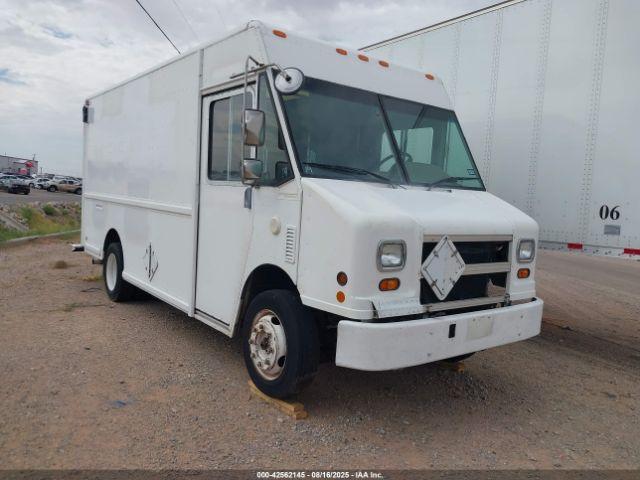  Salvage Freightliner Chassis