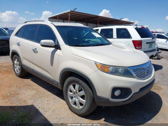  Salvage Kia Sorento