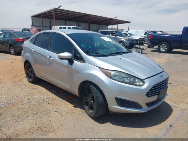  Salvage Ford Fiesta