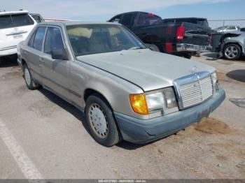  Salvage Mercedes-Benz 300