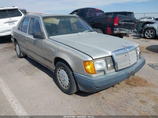  Salvage Mercedes-Benz 300