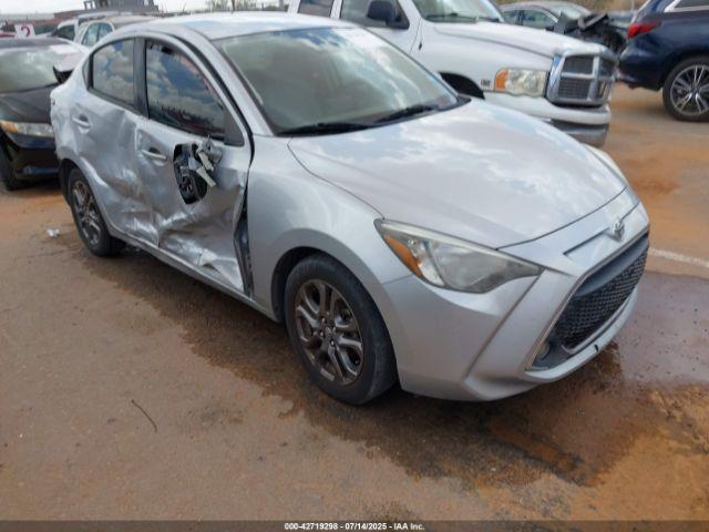  Salvage Toyota Yaris
