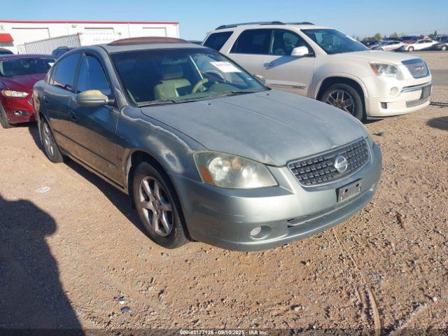  Salvage Nissan Altima