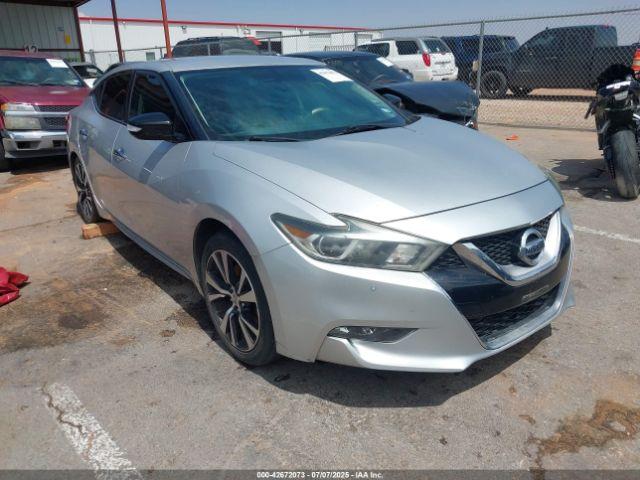  Salvage Nissan Maxima