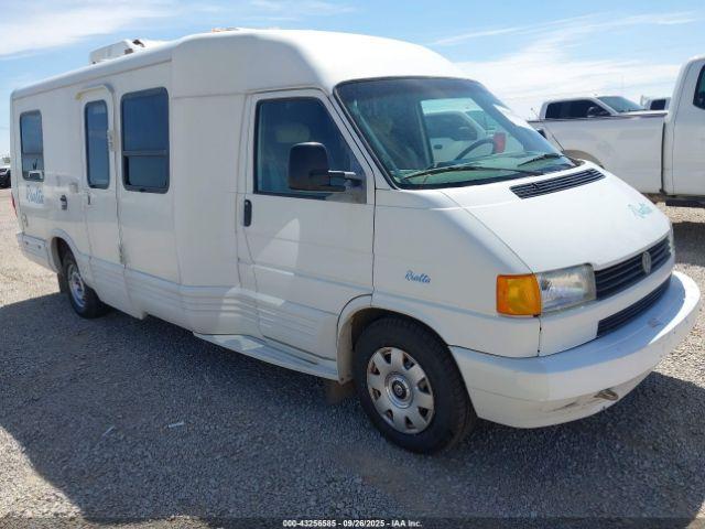  Salvage Winnebago Rialta
