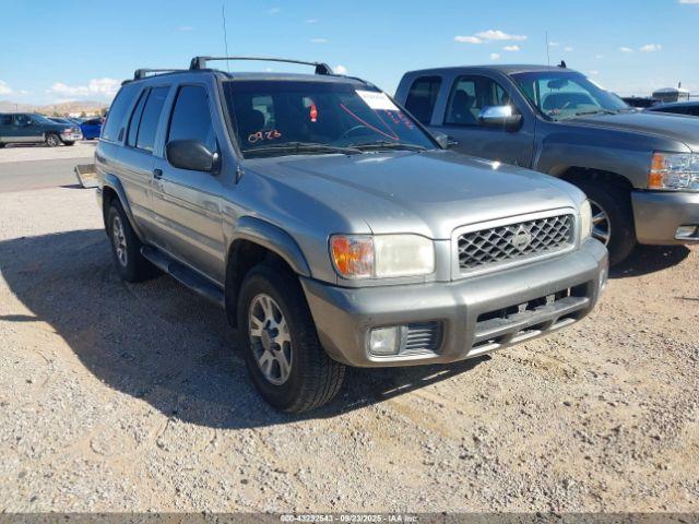  Salvage Nissan Pathfinder