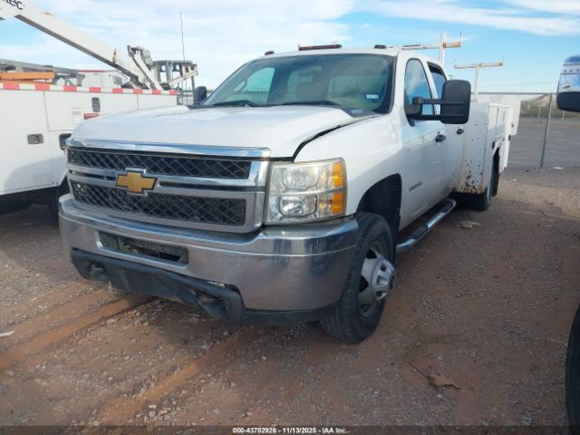 Chevrolet Silverado 3500 Work Truck Image 15