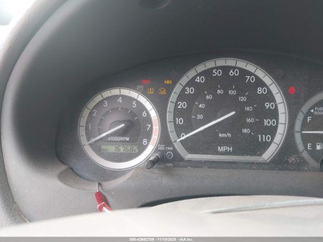 Toyota Sienna Ce Image 9