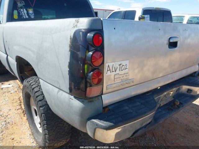 Chevrolet Silverado 1500 Ls Image 7