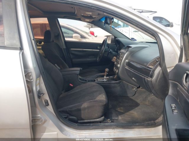 Mitsubishi Galant Image 6