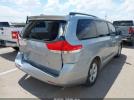 Toyota Sienna Le V6 8 Passenger Image 2