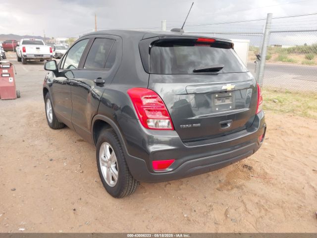 Chevrolet Trax Ls Image 2