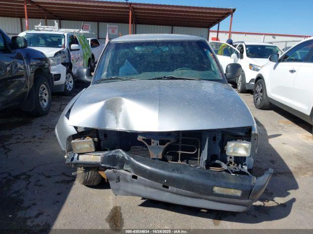 Chevrolet S Truck S10 Image 14