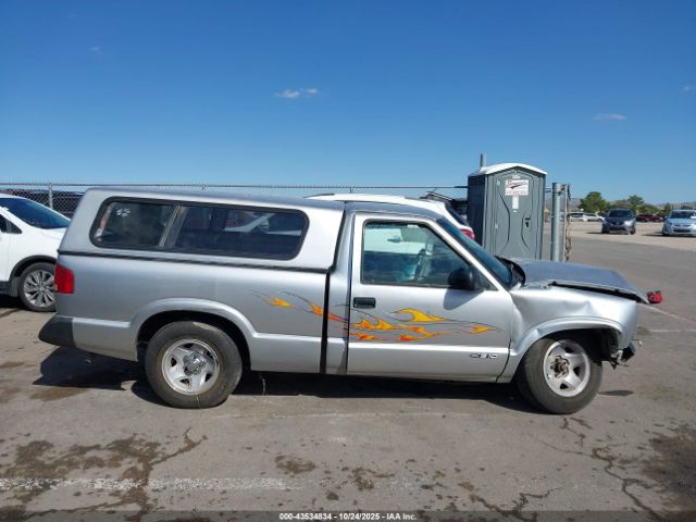 Chevrolet S Truck S10 Image 12