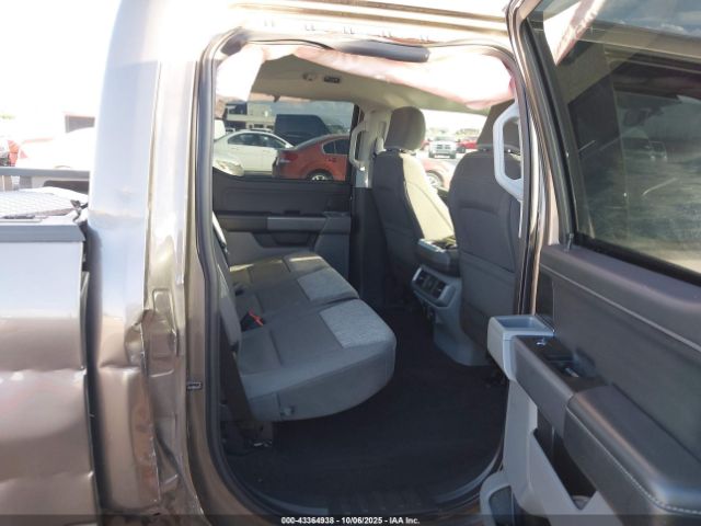 Ford F-150 Xlt Image 9